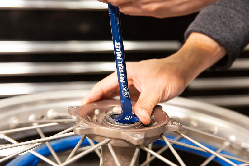 MOTION PRO Pro Seal Puller™