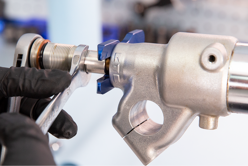 MOTION PRO Damping Rod Holder - Inner Fork Cartridge