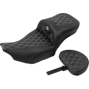 SADDLEMEN Roadsofa* Extended Reach Seat - with Backrest - Lattice Stitch - Silver Stitch - Touring '23.5-'25