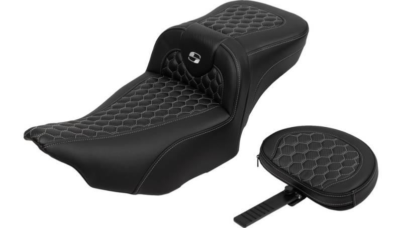 SADDLEMEN Roadsofa™ Extended Reach Seat - with Backrest - Honeycomb - Silver Stitch - Touring '23.5-'25