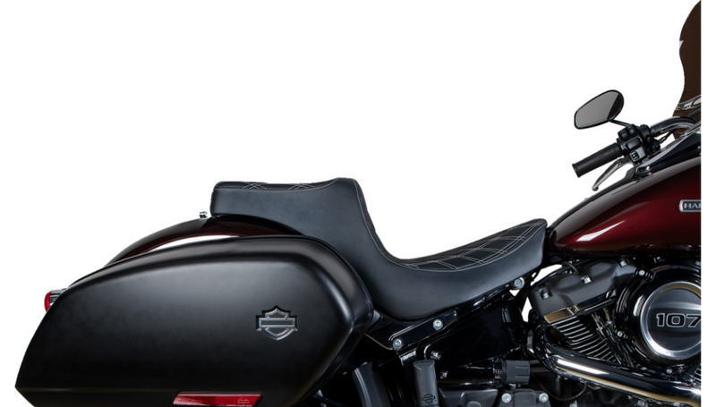 DRAG SPECIALTIES Predator III Double Diamond Silver Stitch Vinyl Seat - Black - Softail '18-'23