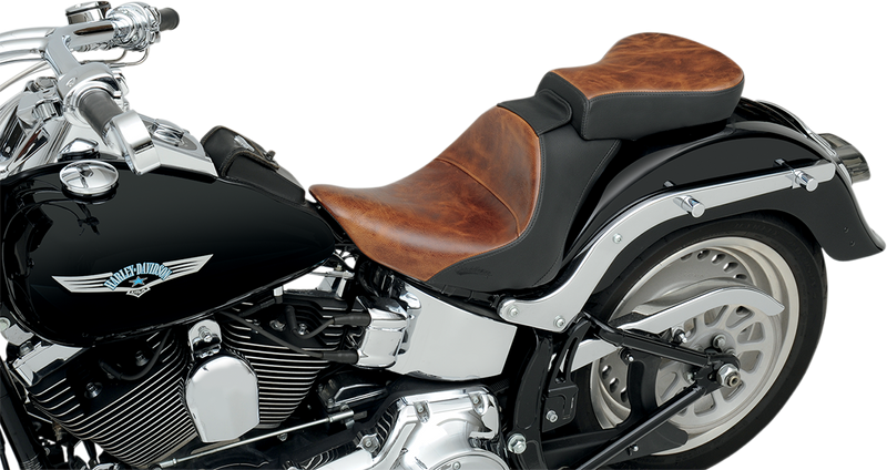 SADDLEMEN Renegade™ Lariat Leather Solo Seat - Softail '06-'17