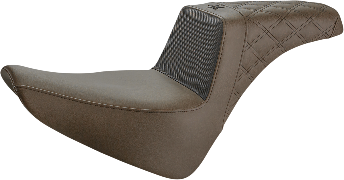 ●THE' UNKNOWN SADDLEMEN Unknown Industries Seat - Front Carbon Fiber/Black