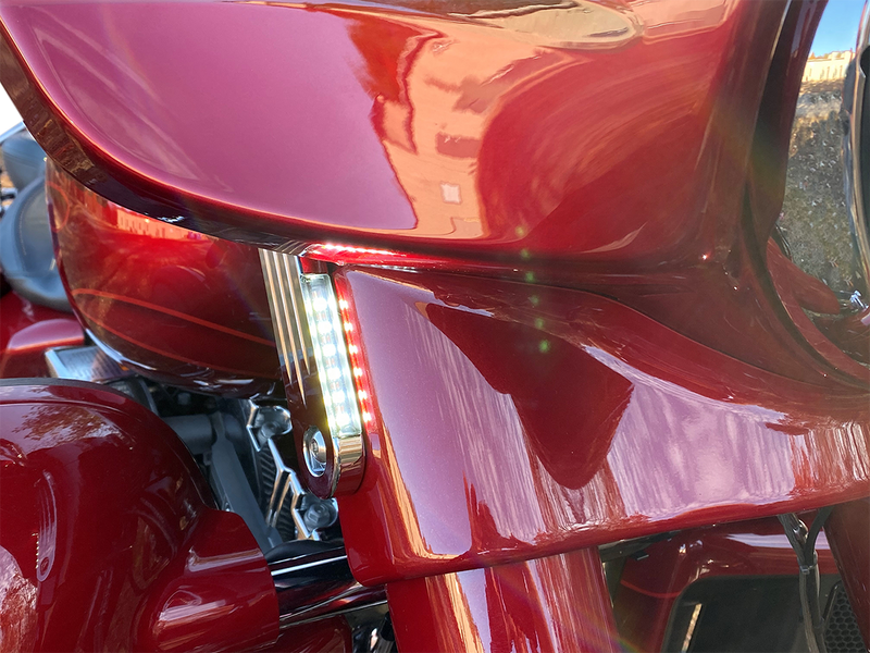 CUSTOM DYNAMICS ProBEAM® Dynamic Strips™ V2 Front Turn Signals - Chrome