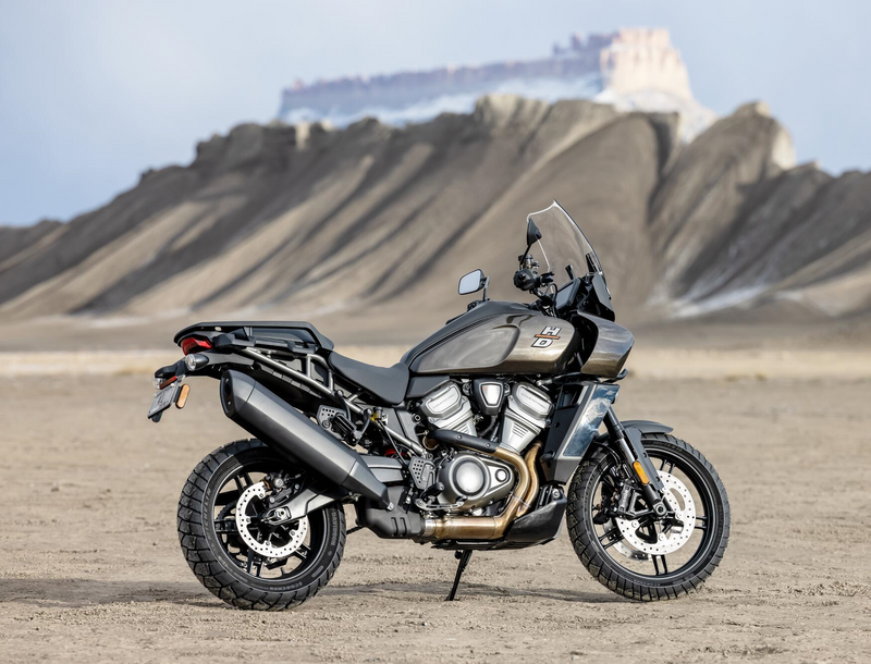 MICHELIN Tire - Scorcher Adventure - Rear - 170/60R17 - 72V