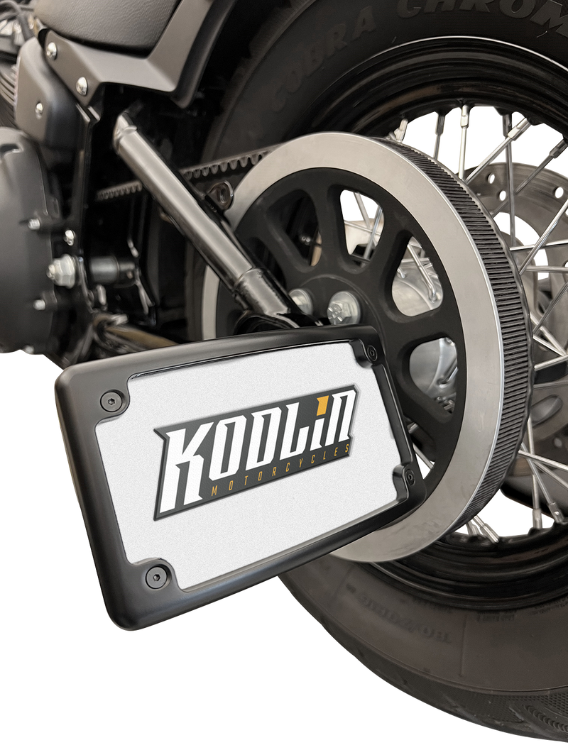 KODLIN USA LICENSE PLATE BRACKET - M8 SOFTAIL - BLACK