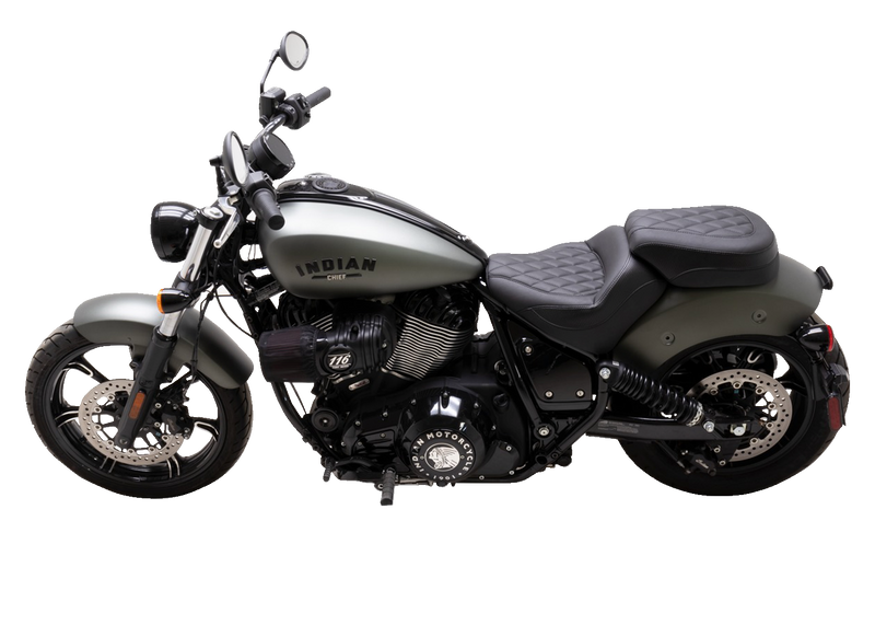 MUSTANG Solo Touring Seat - w/o Driver Backrest - Black - Diamond Stitch - Chief '22-'23