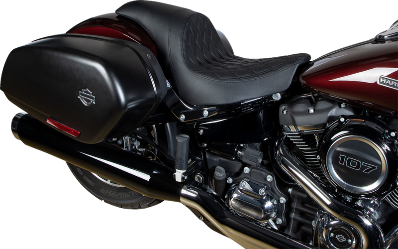 DRAG SPECIALTIES Predator Double Diamond Black Stitch Vinyl Seat - Black - Softail '18-'23