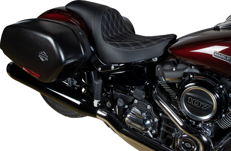 DRAG SPECIALTIES Predator Double Diamond Silver Stitch Vinyl Seat - Black - Softail '18-'23