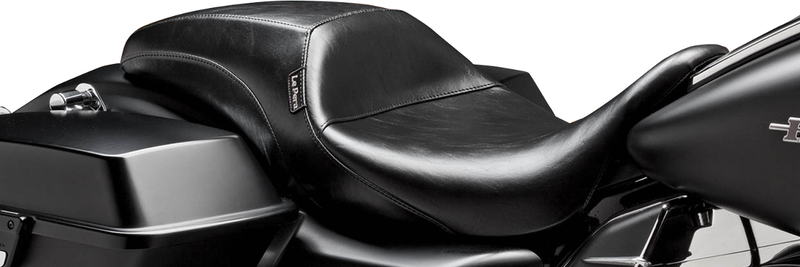 LE PERA Outcast Seat - Full-Length - Without Backrest - Smooth - Black - Touring '08-'23