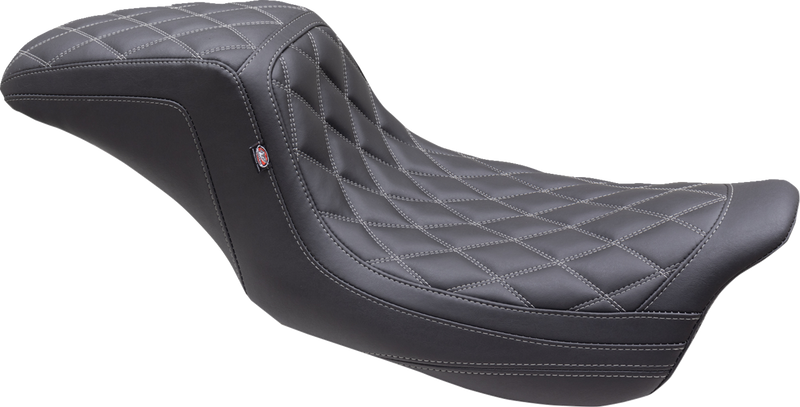 MUSTANG One Piece 2-Up Squareback Seat - Double Diamond - Gun Metal Stitch - Touring '08-'24