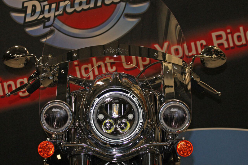 CUSTOM DYNAMICS 7" TruBEAM Headlamp - Black - Chieftain
