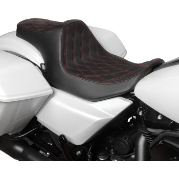 DRAG SPECIALTIES Predator III Seat - Double Diamond - Red Stitched - Touring '23.5-'24