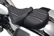 MUSTANG Deluxe One-Piece, 2-Up Seat - Diamond - Black Stitch - FLT/FLH '23-'25 89411