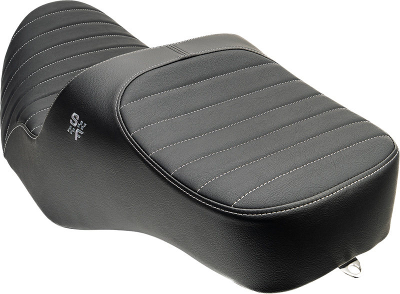 SLYFOX Chariot Seat - Silver Classic Stitch - Silver Logo - FLH/FLT '09-'23.5 4723B