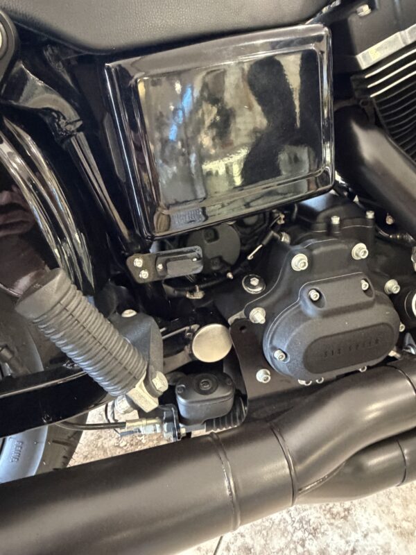 CLMT CUSTOMS - 2012-2017 Dyna Battery Tender Quick Connect Mount
