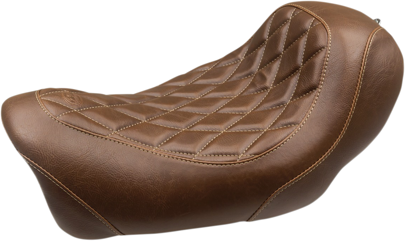 MUSTANG Wide Tripper™ Forward Solo Seat - Diamond - Brown - Softail '14-'17
