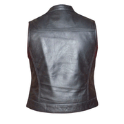  Derringer features lambskin leather construction, four exterior pockets, two inside concealed carry pockets