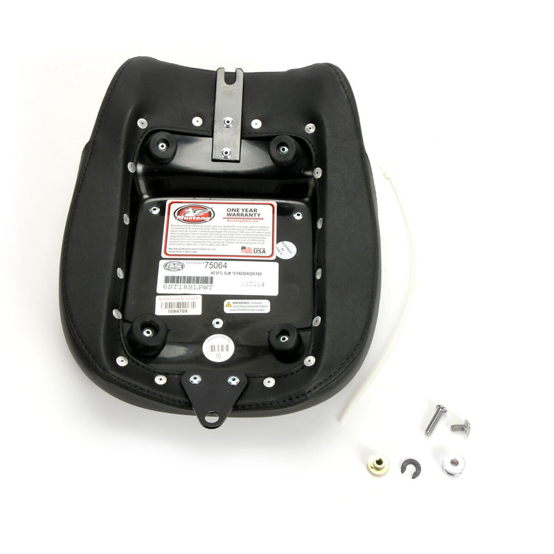 MUSTANG Wide Tripper™ Rear Seat - Smooth - Black - FLSL '18-'21