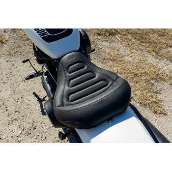 MUSTANG Max Profile Solo Touring Seat - without Driver Backrest - Black - Trapezoid Stitch - Softail '18-'21