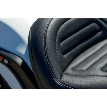 MUSTANG Max Profile Solo Touring Seat - without Driver Backrest - Black - Trapezoid Stitch - Softail '18-'21