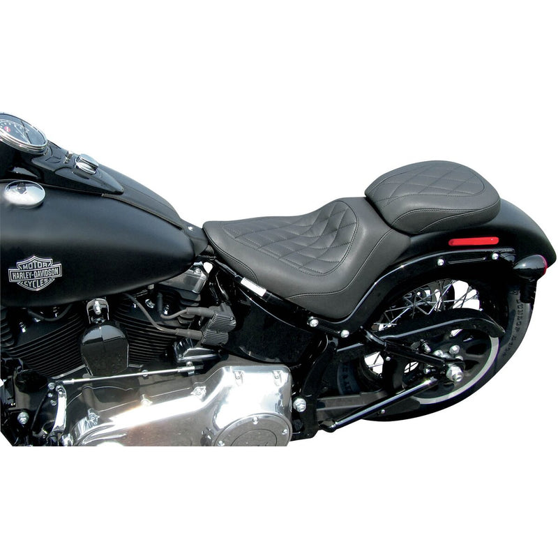 MUSTANG Wide Tripper™ Rear Seat - Diamond - Black - FLS/FXS '11-'17