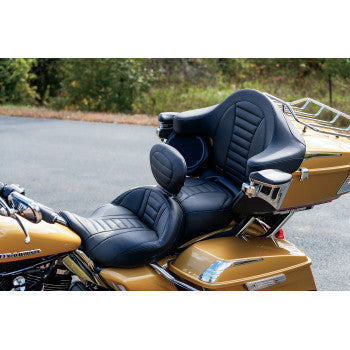 MUSTANG Extended Arm Wrap-Around Backrest - Deluxe - Touring '14-'21