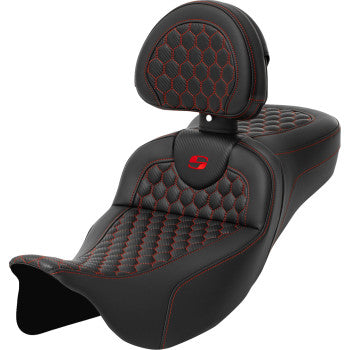 SADDLEMEN Roadsofa™ Extended Reach Seat - with Backrest - Honeycomb - Red Stitch - Touring '23.5-'25