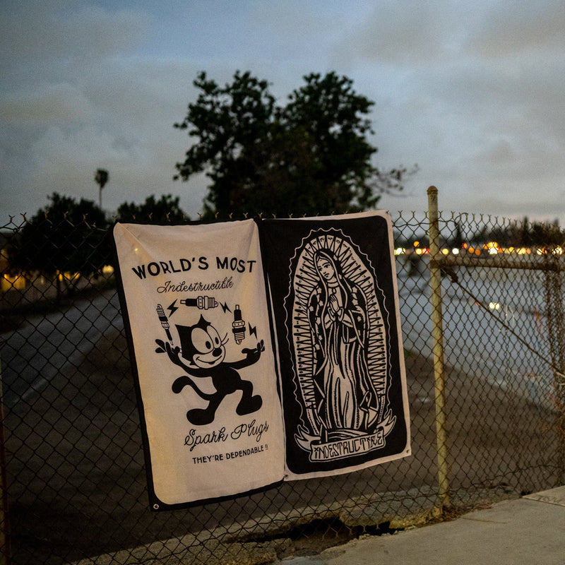 OL Monochrome Flag