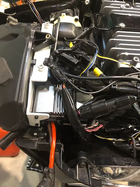 HOGTUNES 3rd Amp Side Install Mount Plate - FLTR '15-'23