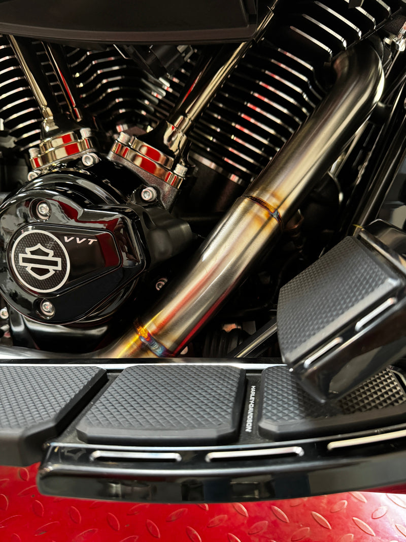 2017-2025 M8 BAGGER - FULL LENGTH TURNPIKE