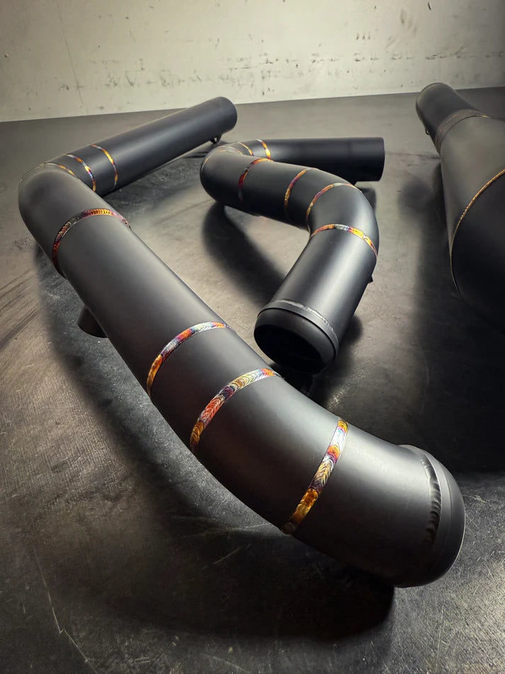 SP Concepts 2-1 Exhaust System - MID LENGTH “WORKS EDITION” ELSINORE - M8 Softail '18-'26