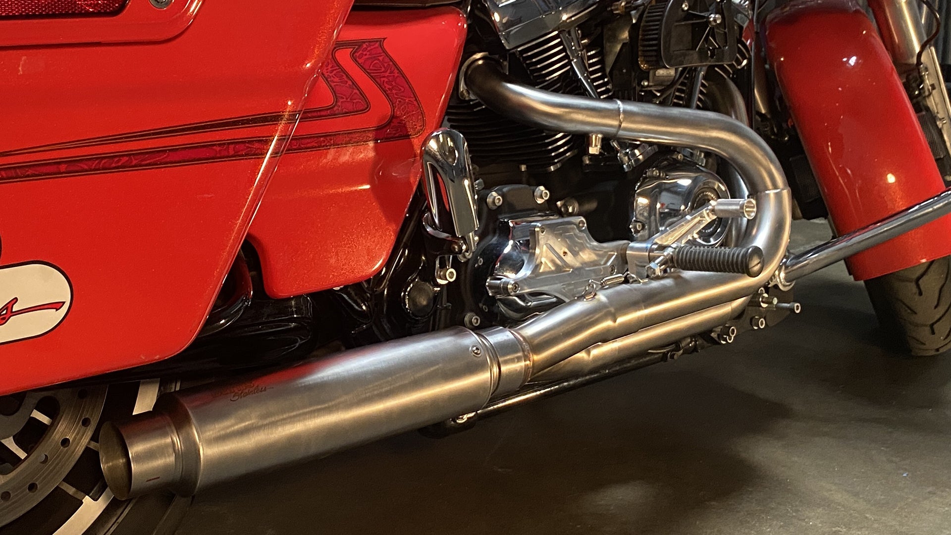 BURNS STAINLESS NhB Exhaust for M8 Baggers — Lifestyle Cycles