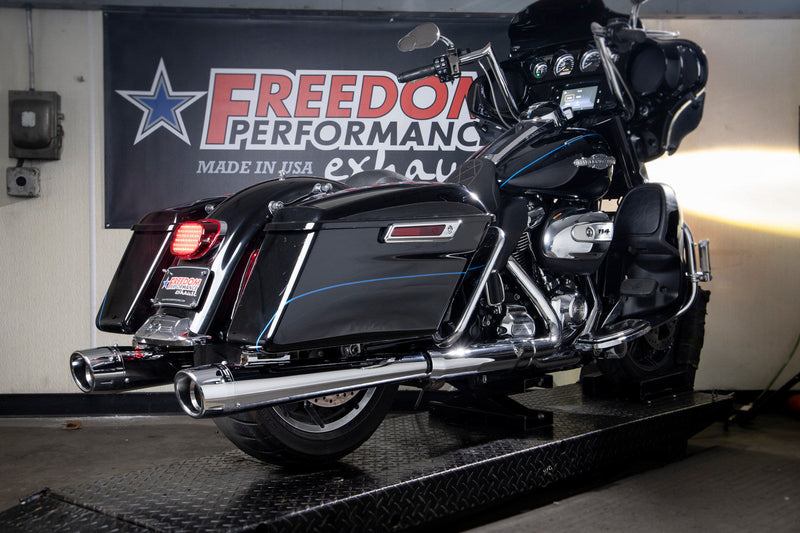 FREEDOM EXHAUST -  TOURING/TRIKE AMERICAN OUTLAW & COMBAT FLUTED 4.5" MEGAPHONE SLIP-ONS