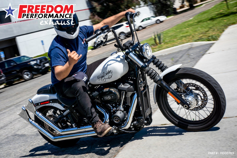 FREEDOM EXHAUST -  SOFTAIL UPSWEEPS *NOT FOR WIDE TIRE BIKES