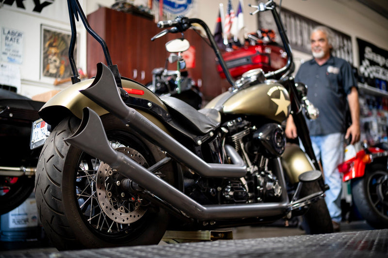 FREEDOM EXHAUST -  SOFTAIL UPSWEEPS *NOT FOR WIDE TIRE BIKES