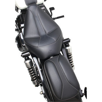 SADDLEMEN Dominator Pad - 6" Black Carbon Fiber w/ Gray Stitching