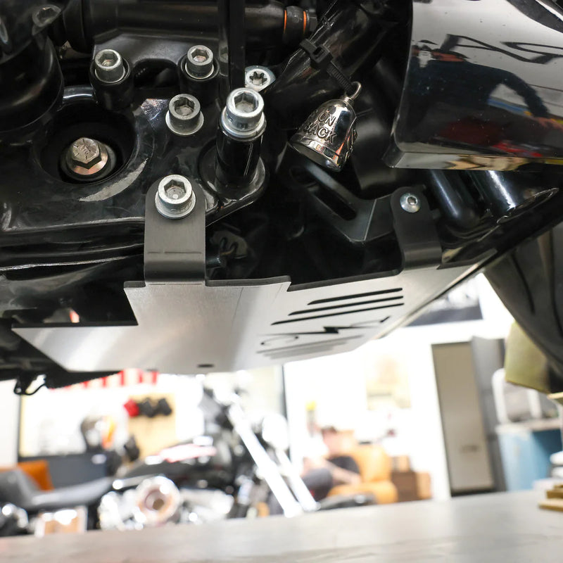 THRASHIN SUPPLY CO. Skid Plate - Aluminum - Black - FLHX/FLTRX '23.5-UP