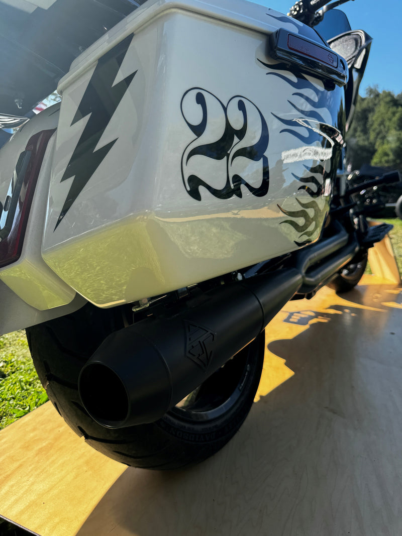 2017-2025 M8 BAGGER - FULL LENGTH TURNPIKE