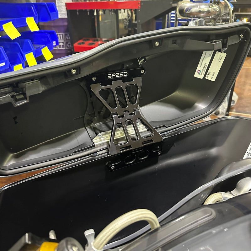 SPEED BY DESIGN No Drama Billet Lid Stoppers - Black - Touring '14-'25