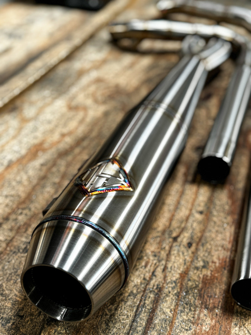 2017-2025 M8 BAGGER - FULL LENGTH "WORKS EDITION" TURNPIKE