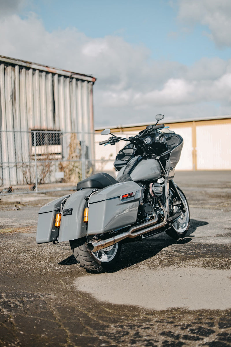 2017-2025 M8 BAGGER - FULL LENGTH "WORKS EDITION" TURNPIKE