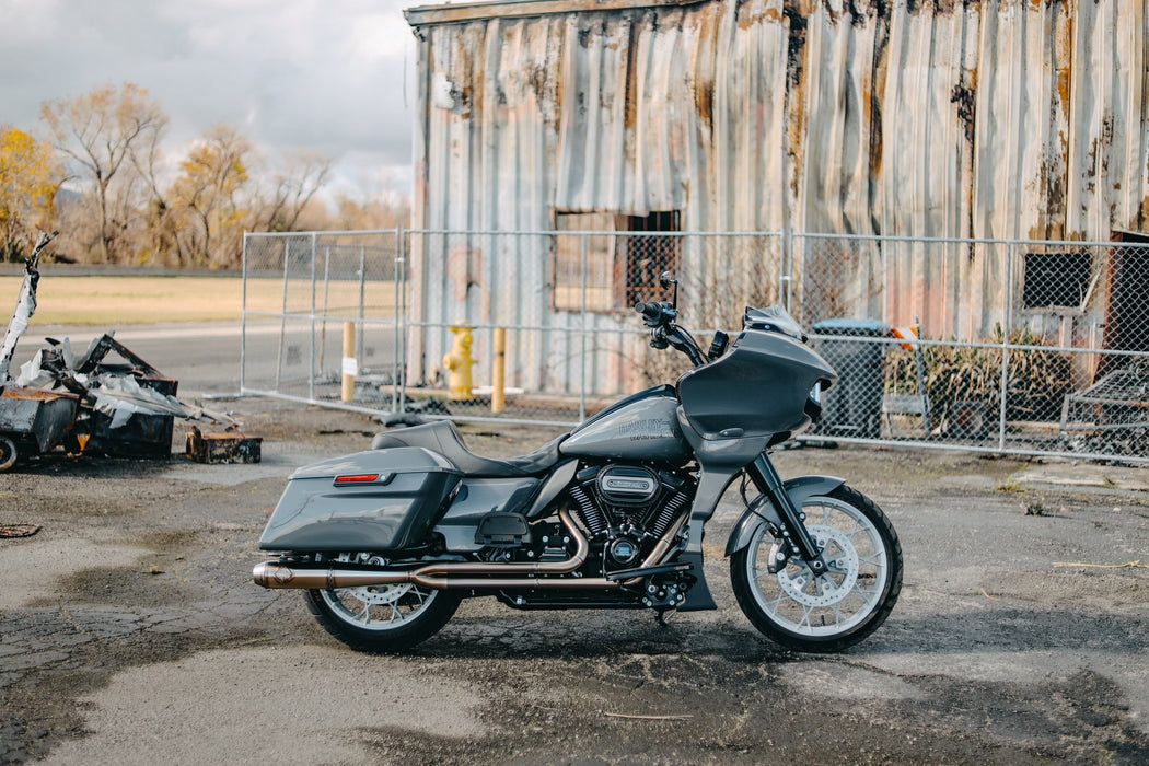 2017-2025 M8 BAGGER - FULL LENGTH "WORKS EDITION" TURNPIKE