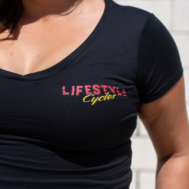 LIFESTYLE CYCLES™ SOCAL WOMENS V NECK