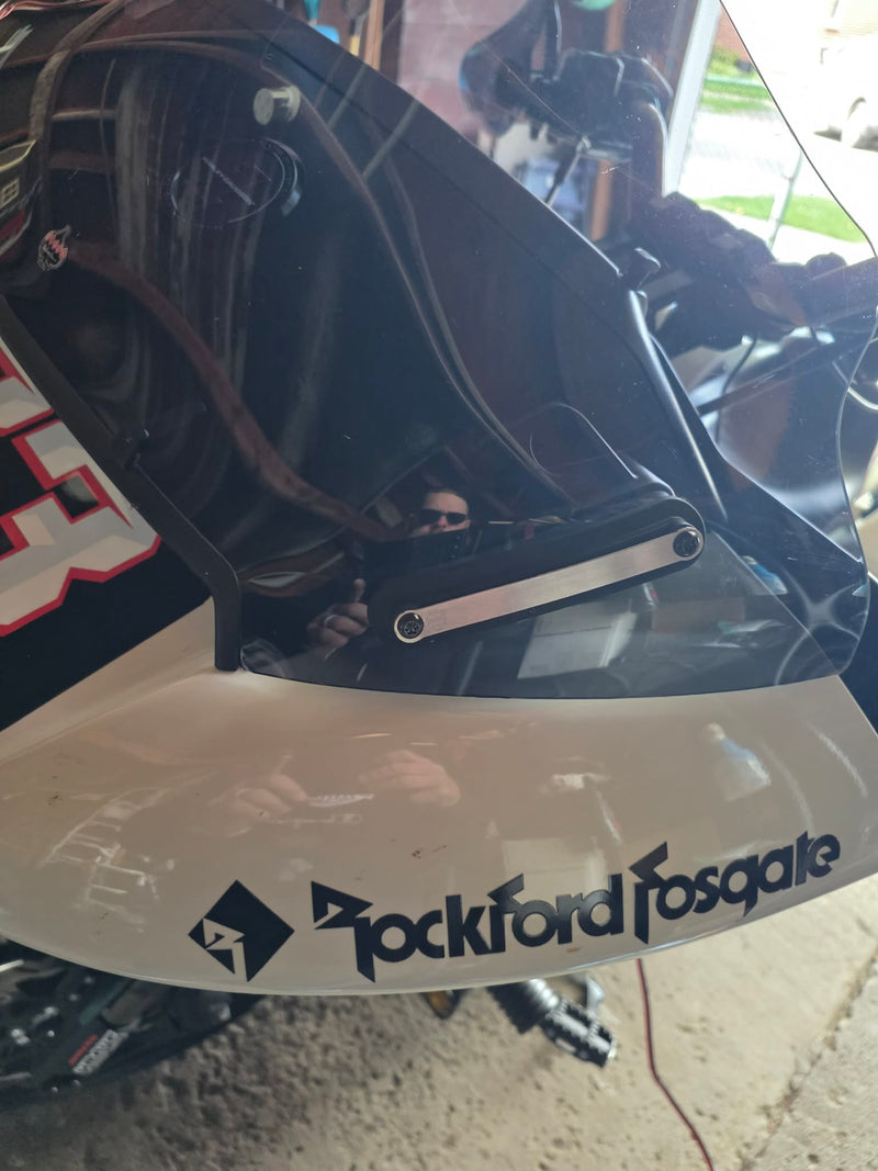 23.5+ Touring KW Windshield Trim | Harley-Davidson
