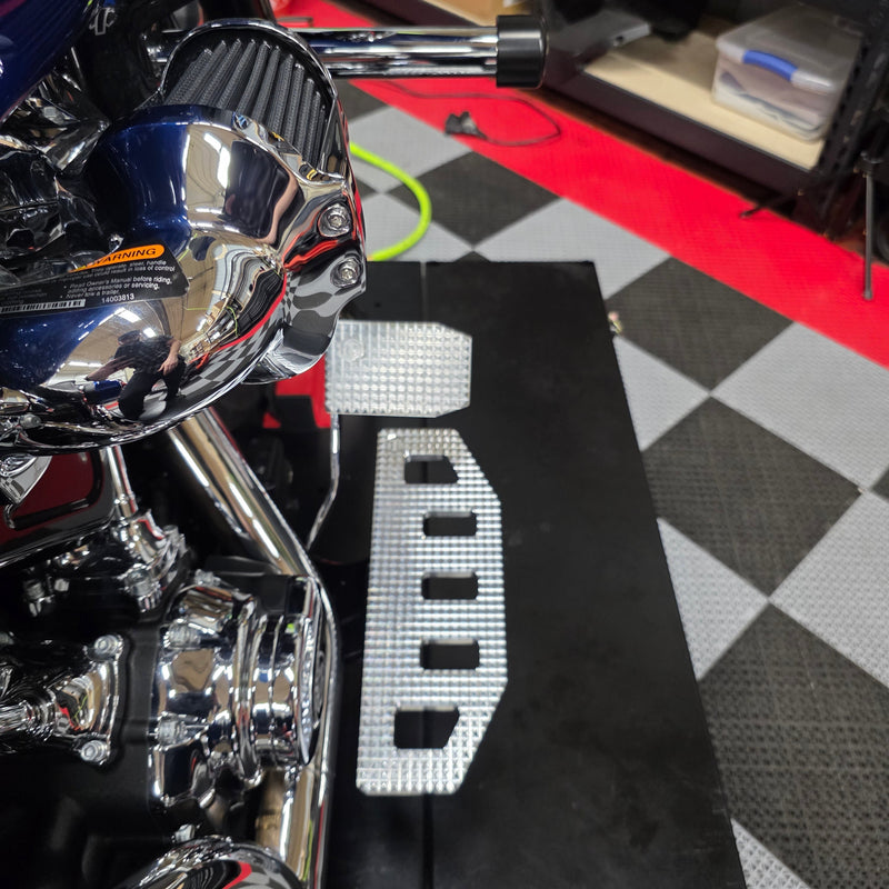 Genesis M8 Softail Rider Floorboards | Harley-Davidson